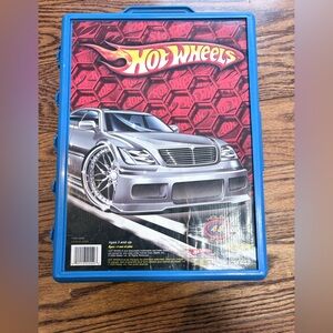 Vintage Hot Wheels Car Case with Silver Car Design